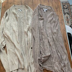 Two basic for a capsule sweaters!